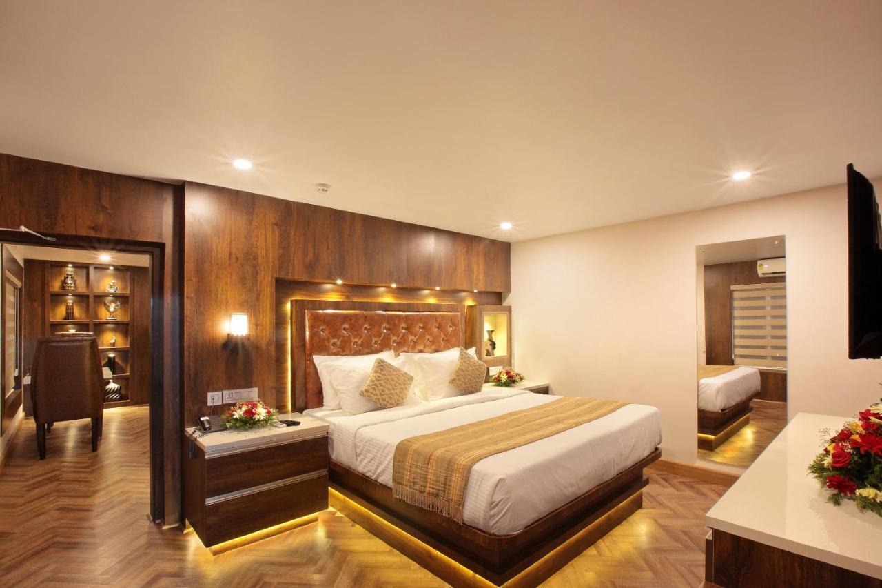Hotel Kings Empire Kochi Εξωτερικό φωτογραφία