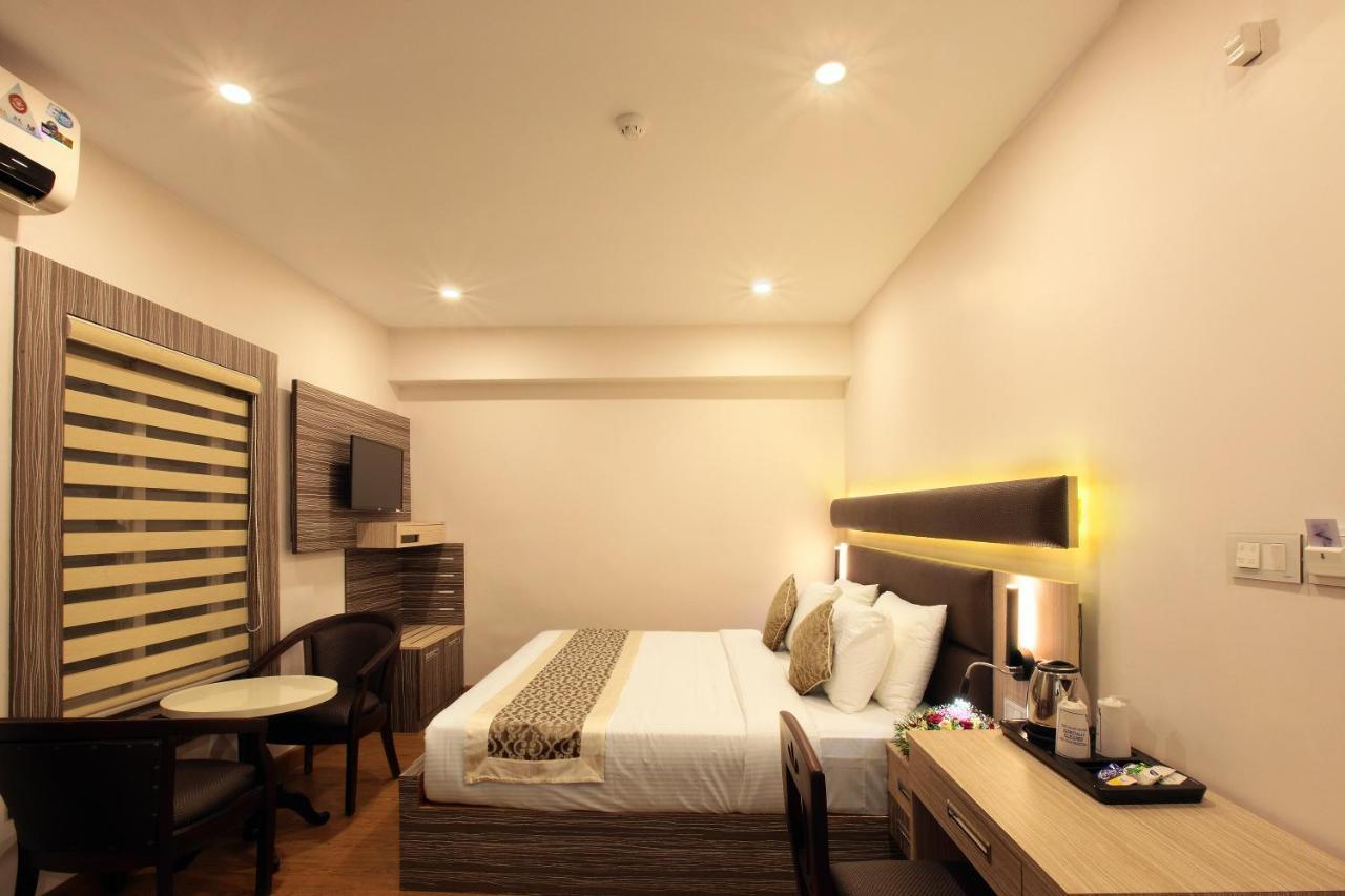 Hotel Kings Empire Kochi Εξωτερικό φωτογραφία