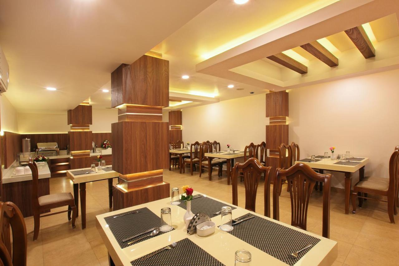 Hotel Kings Empire Kochi Εξωτερικό φωτογραφία
